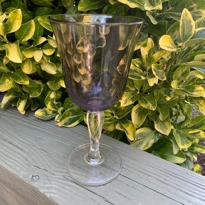 Set of 4 glasses (purple and clear)
